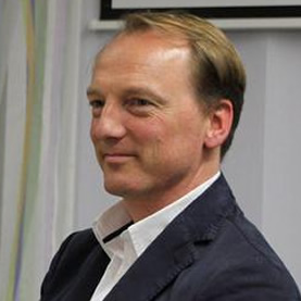 Marc Elsberg bei einer Lesung in Ingolstadt April 2012